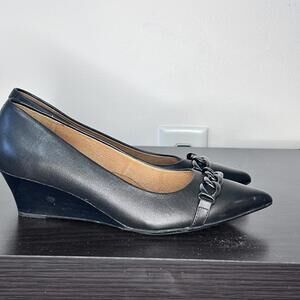 Sofft Black‎ Wedge Leather Pointed Toe with chain details Women's size 7